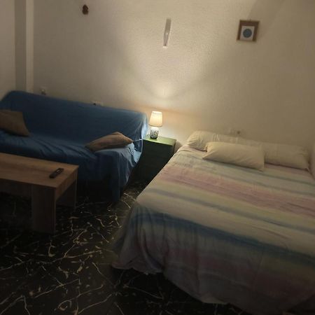 Habitaciones Comodas กันดิอา ภายนอก รูปภาพ