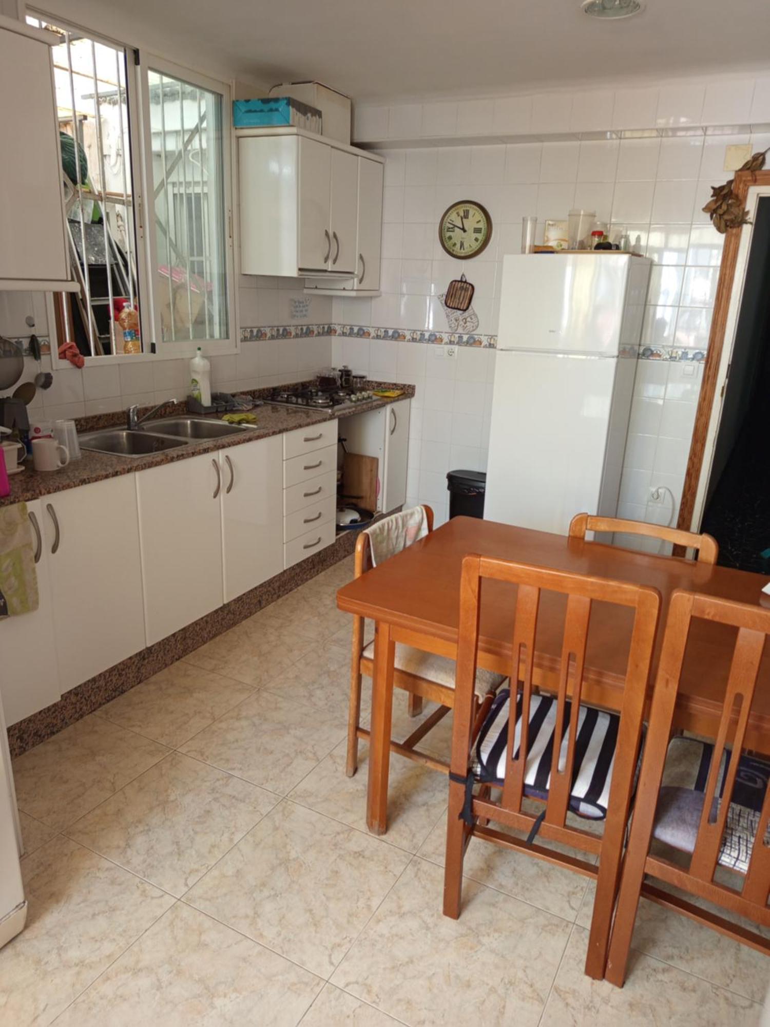 Habitaciones Comodas กันดิอา ภายนอก รูปภาพ